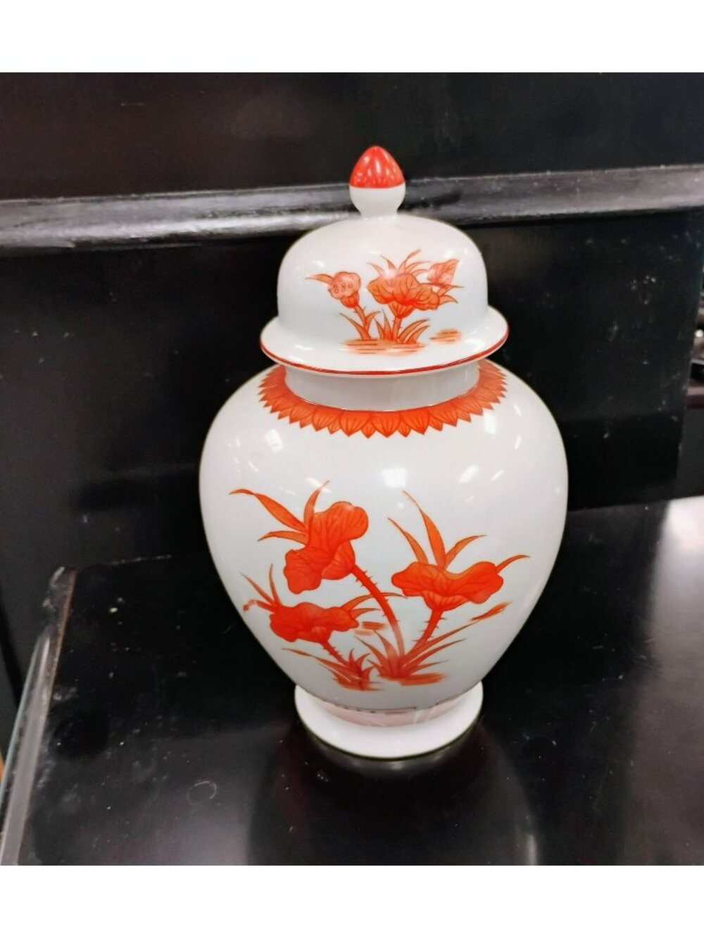 Vintage Seymour Mann Porcelain Ginger Jar With Lid, 8" Red Floral Chinoiserie